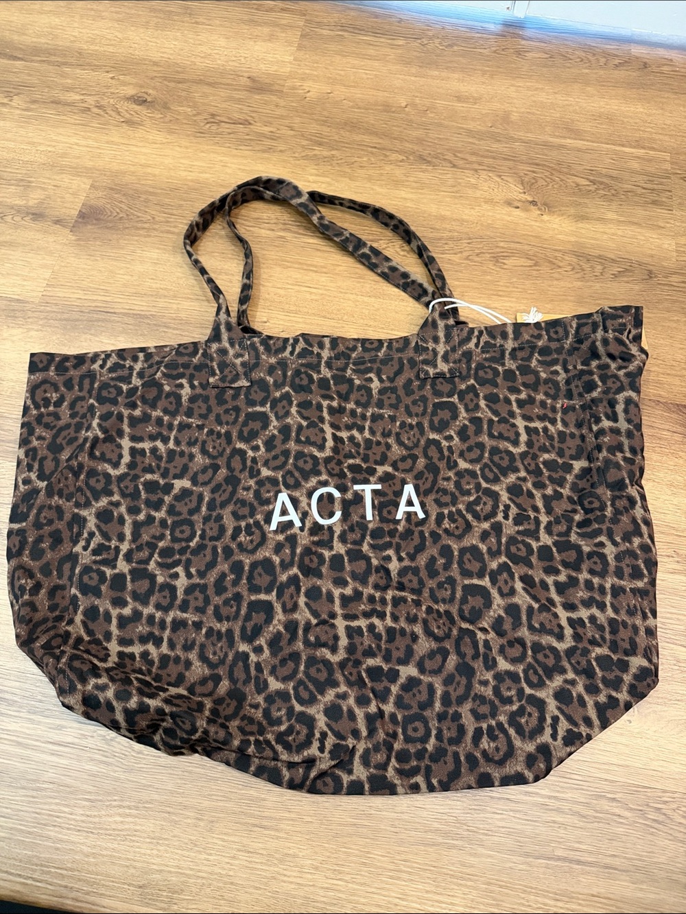 Leopard Print Tote Bag in Brown